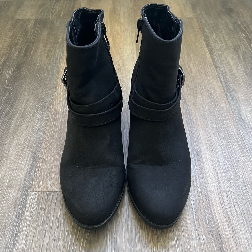 NWOB Life Stride booties